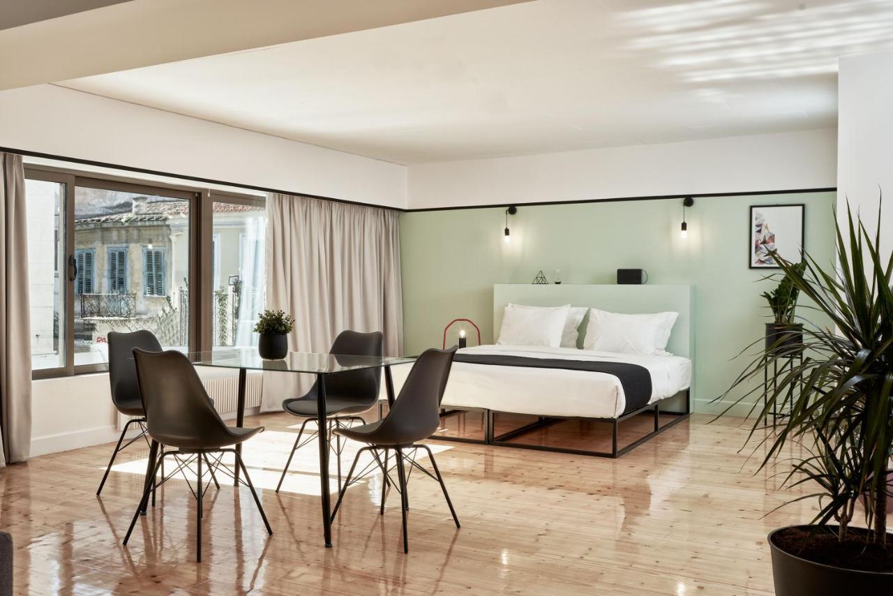 Mono Lofts Apartment เอเธนส์ ภายนอก รูปภาพ